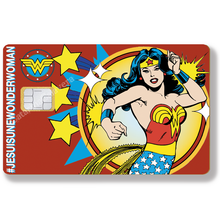 Charger l'image dans la galerie, Je suis une Wonder Woman – Sticker pour carte bancaire, disponible en deux formats.