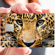 Load image into Gallery viewer, Tête de leopard - Sticker pour carte bancaire, disponible en deux formats.