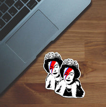 Load image into Gallery viewer, QUEEN ELISABETH Vs BOWIE