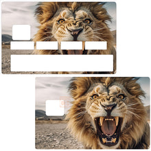 Laden Sie das Bild in die Galerie, Löwe nicht glücklich – Aufkleber für Kreditkarte